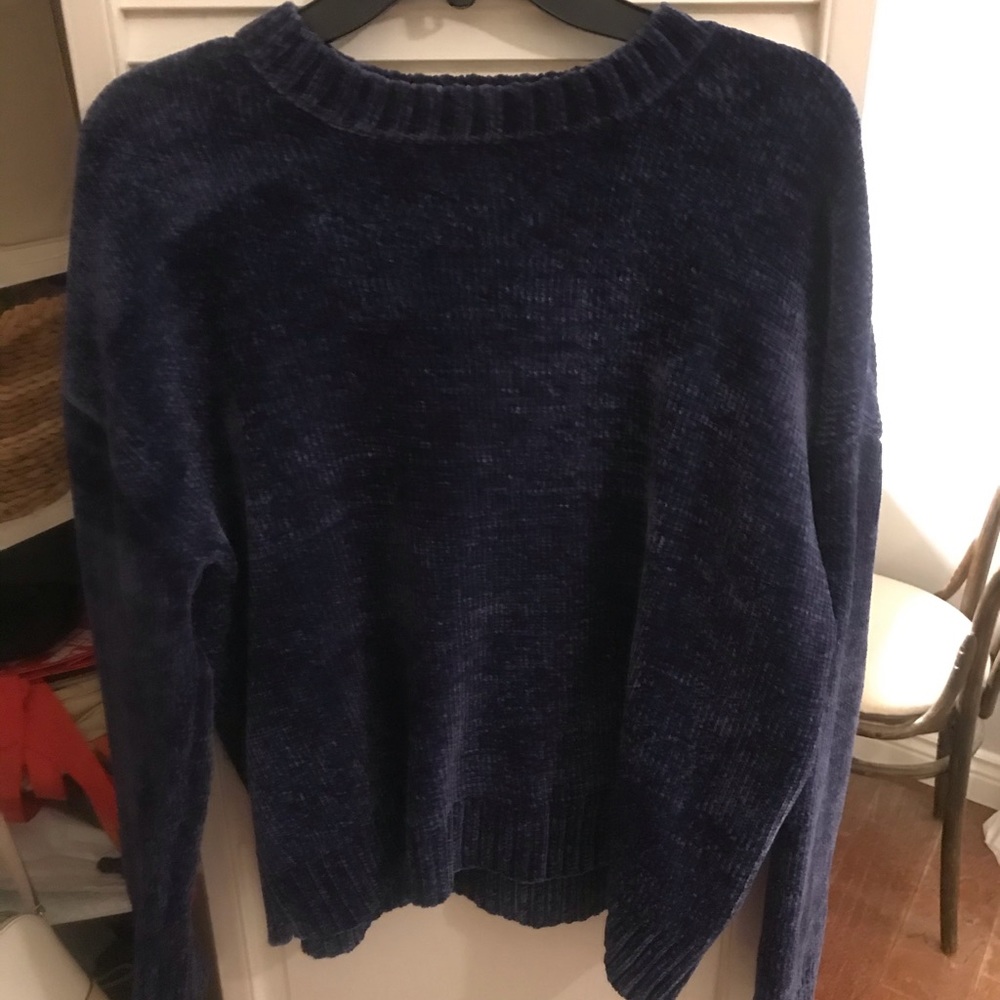 Forever 21 navy blue sweater